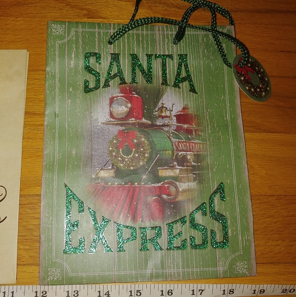 $5 Bundle of 3 Christmas Gift Bags Santa Express Train Xmas Trees Holiday Bags - Picture 4 of 7